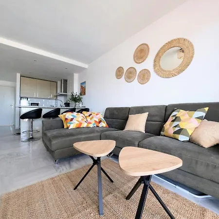 Miraflores Maritimo Seaview